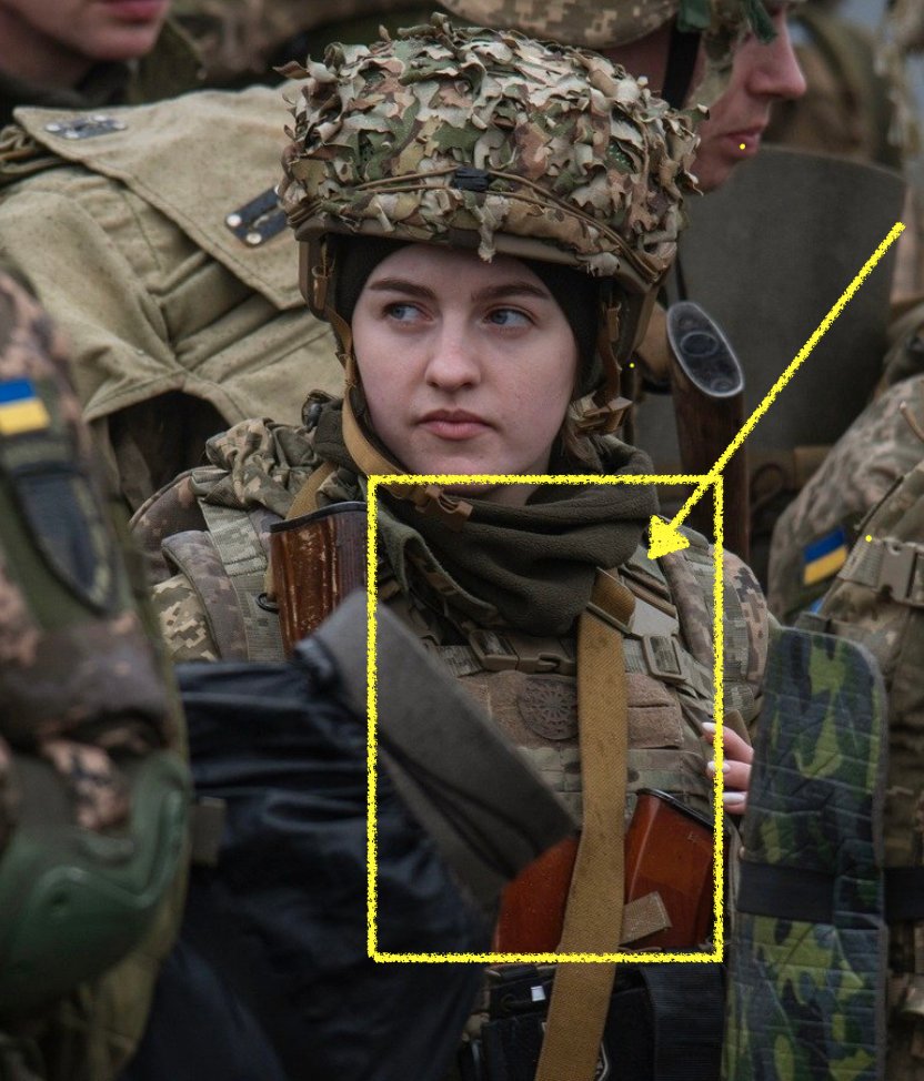 The head of the Ukrainian armed forces is seen wearing a swastika bracelet